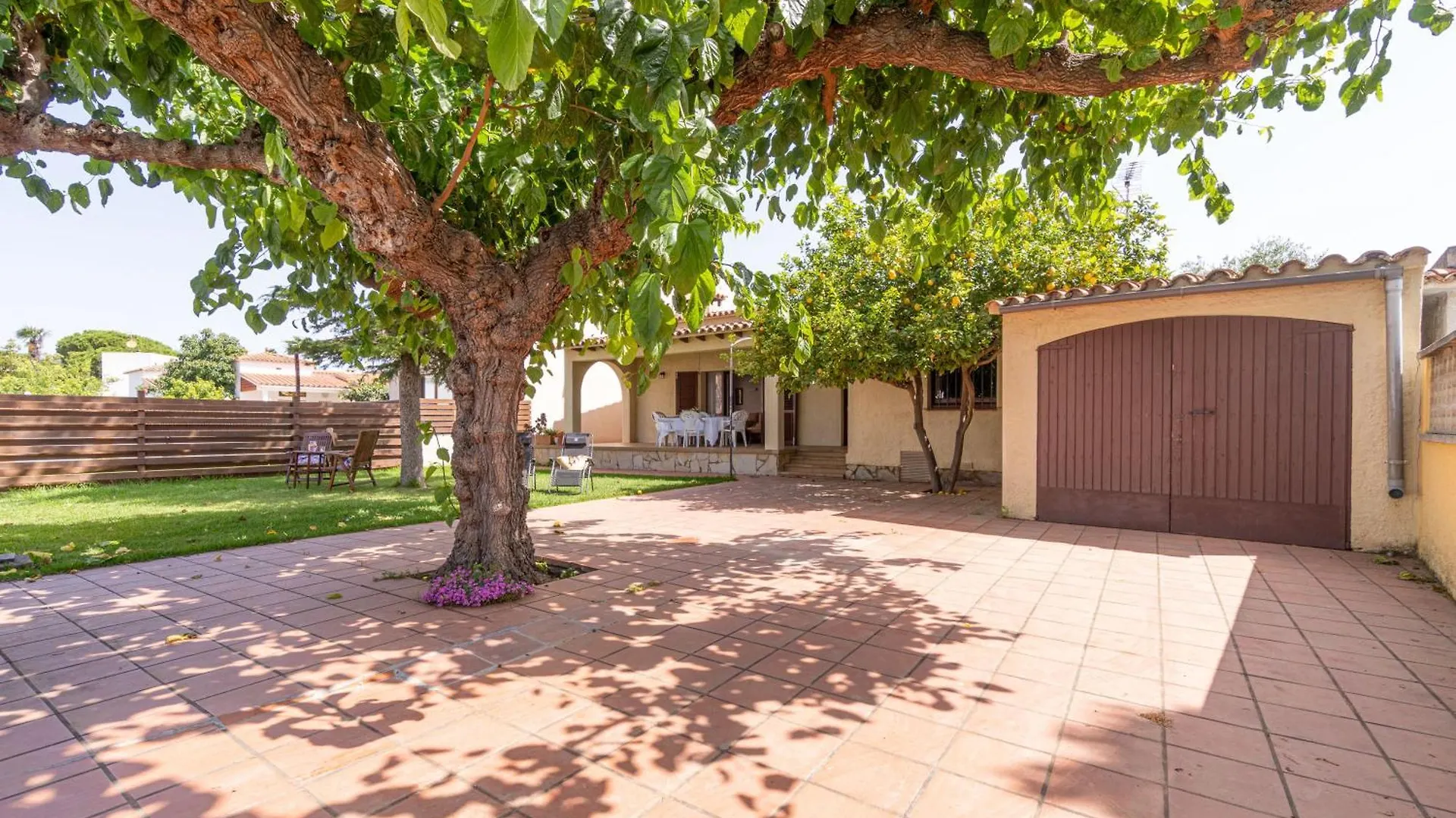 Apart-Rent Casa Con Jardin Pani 0081 Empuriabrava Villa
