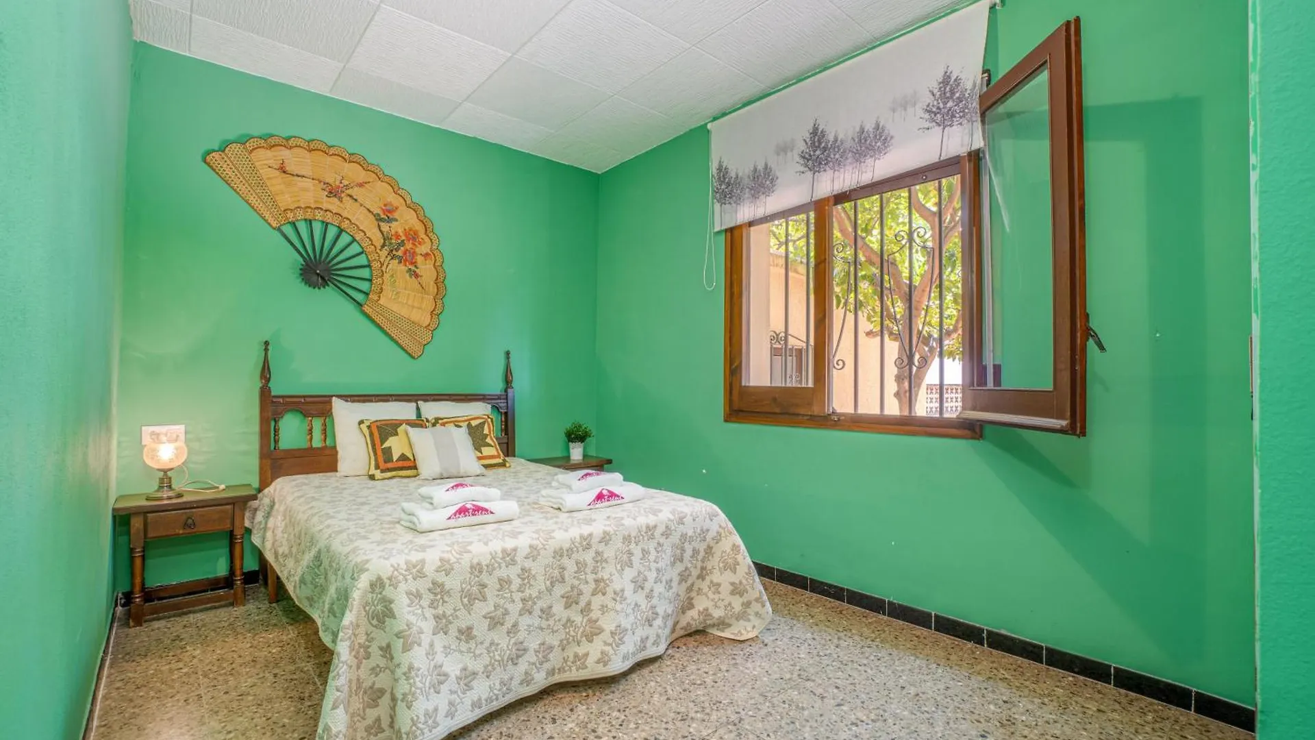 Villa Apart-Rent Casa Con Jardin Pani 0081 Empuriabrava